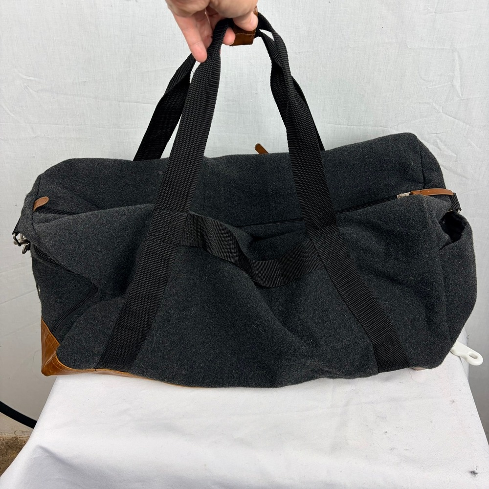 F&CO Charcoal Gray Wool Felt Duffel Bag Tan Leather Trim Weekend Travel Carry On - Picture 6 of 9